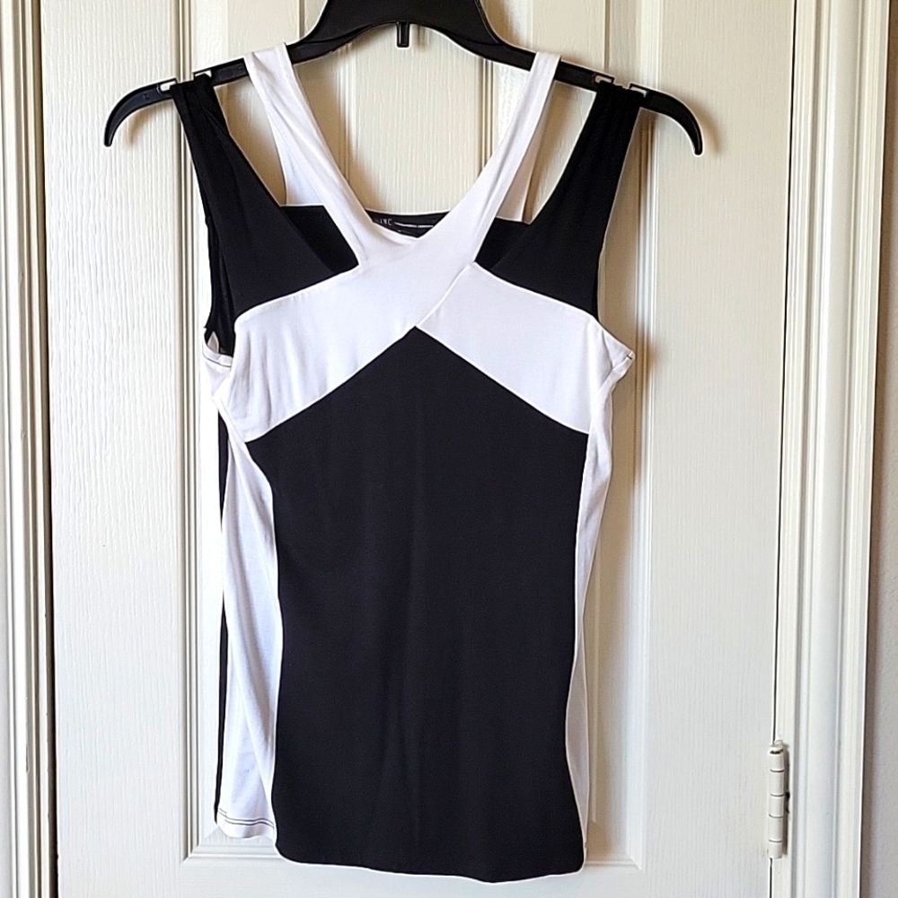 INC International Concepts size S black and white top NWT